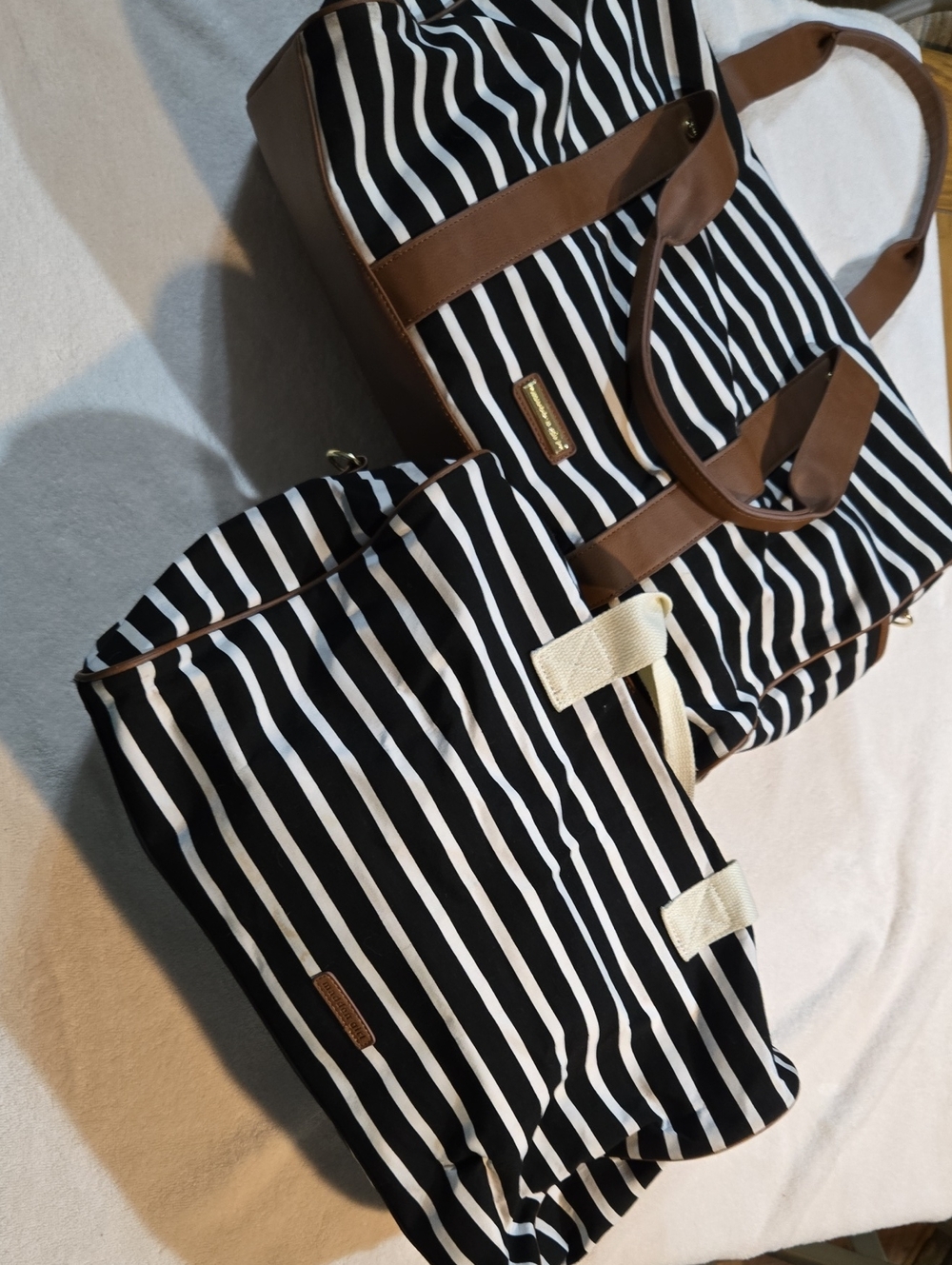 Madden Girl Black & White Weekender Set